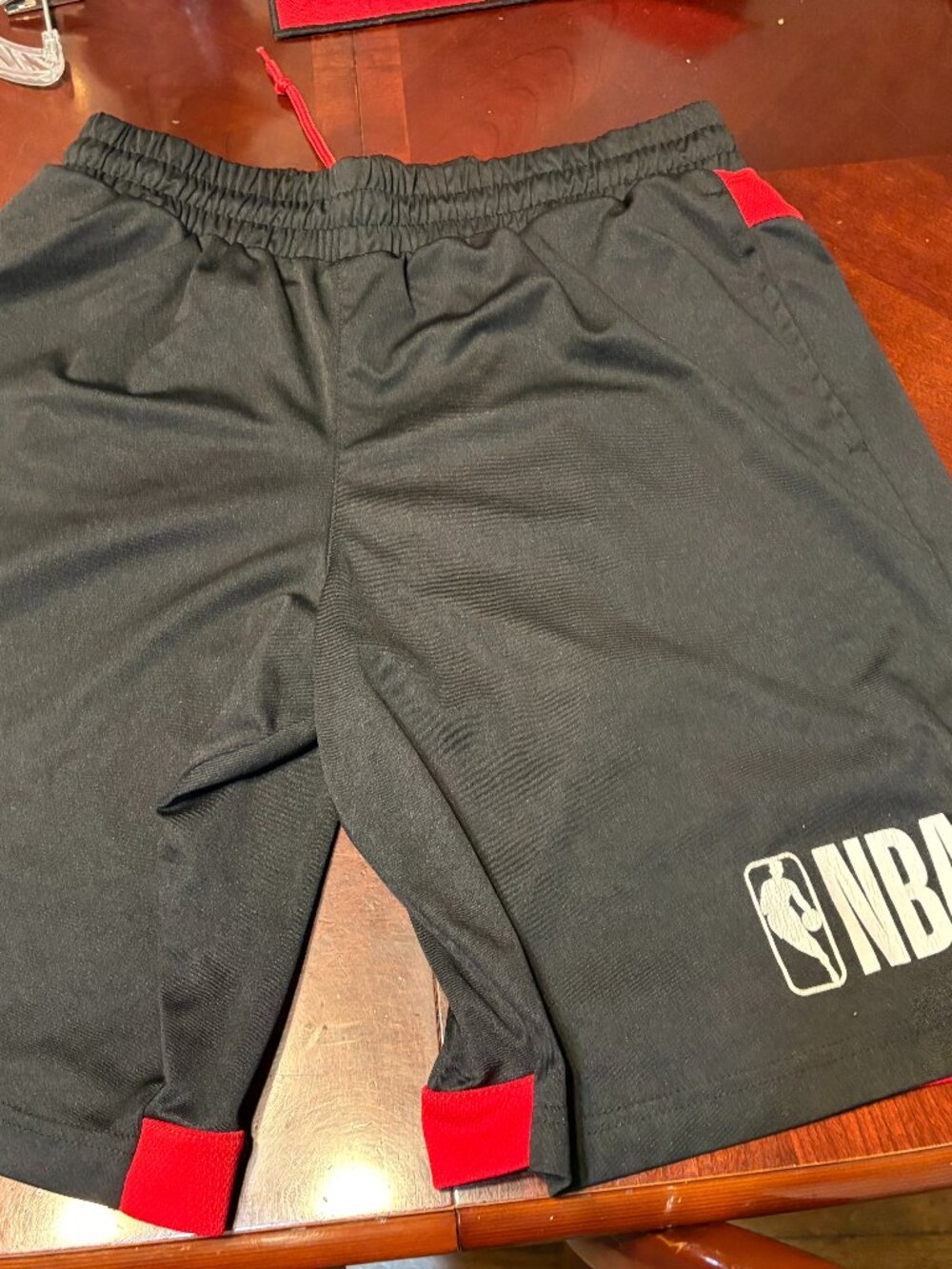 Shorts Men's Size Large Red & Black